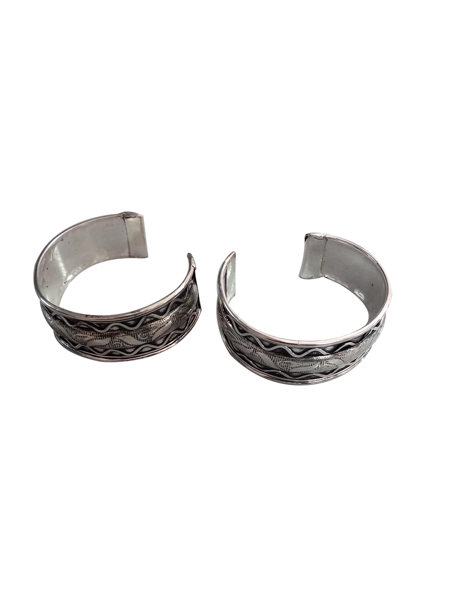 Antique Indian Tribal Silver Cuff Kada Bracelet Bangles (Pair of 2) Fancy Dress Costume Accessory for Girls